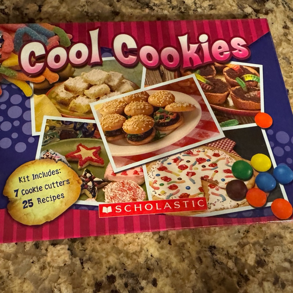 Scholastic Cool Cookies Cookbook - Multicolor